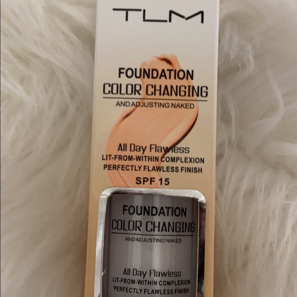 Color changing foundation - Picture 2 of 2